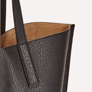 NWT “Wes” Black Faux Leather Tote | Shoe Dazzle